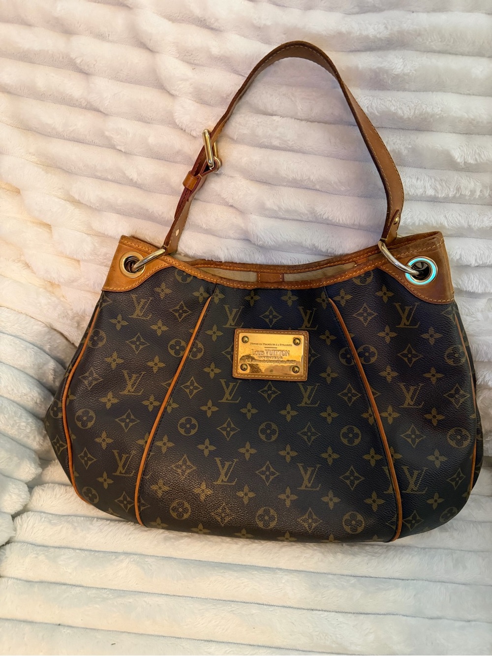 2008 Louis Vuitton Monogram Galliera PM bag